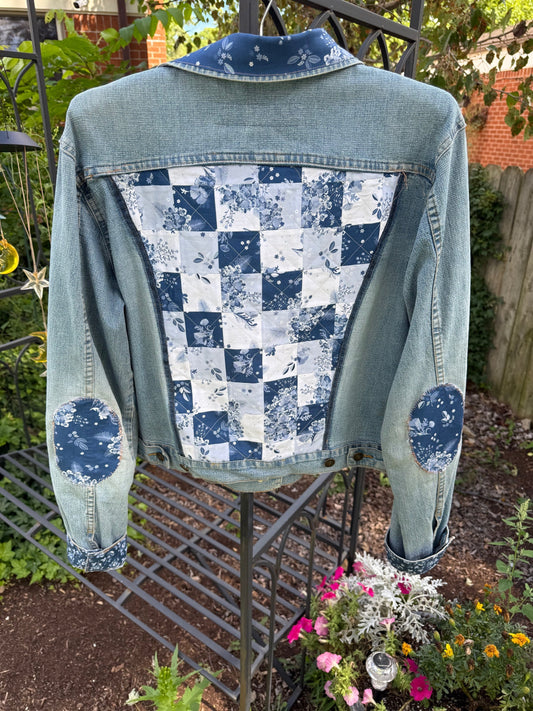 Welcome to the Lakeland Blues Fabric Tour with Neverland Stitches