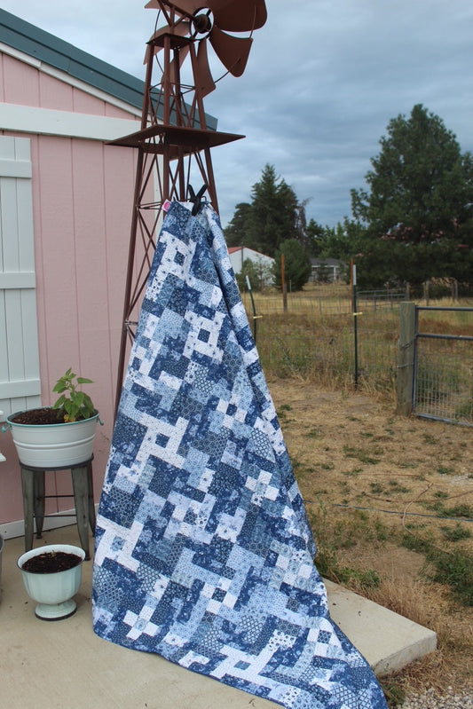Welcome to the Lakeland Blues Fabric Tour with Charisma's Corner