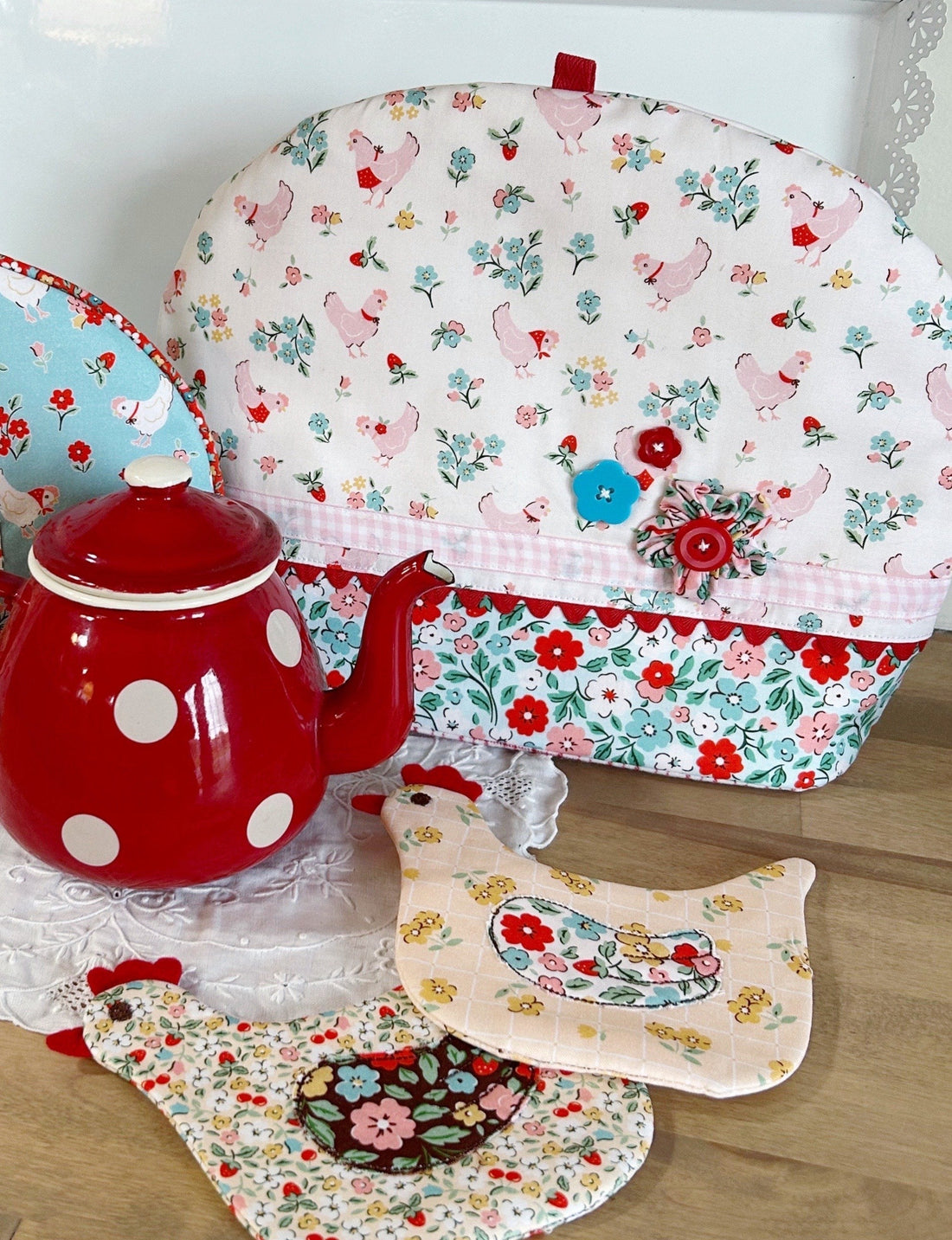 Welcome to the Farmhouse Fancy Fabric Tour with Ellie from EllieBug Makes