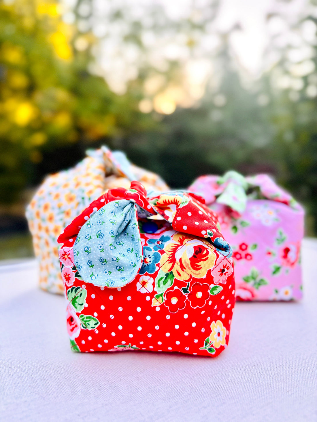 Welcome to the Flower Market Fabric Tour with the Honeybee Homemaker