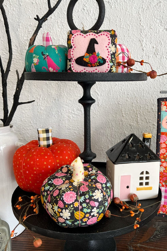 Kitty Loves Candy Fabric Tour with Ameroonie Designs